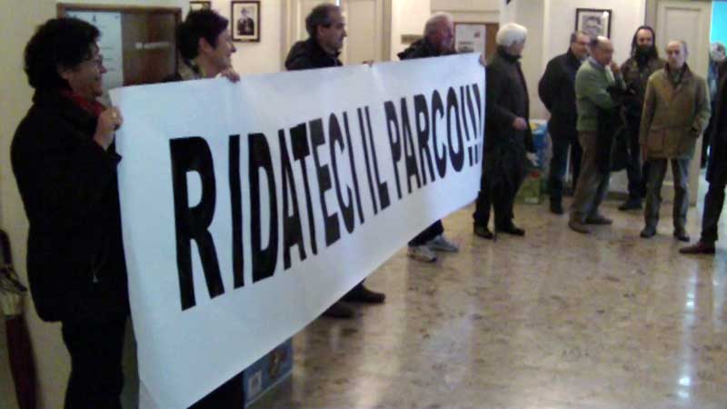 corteo3