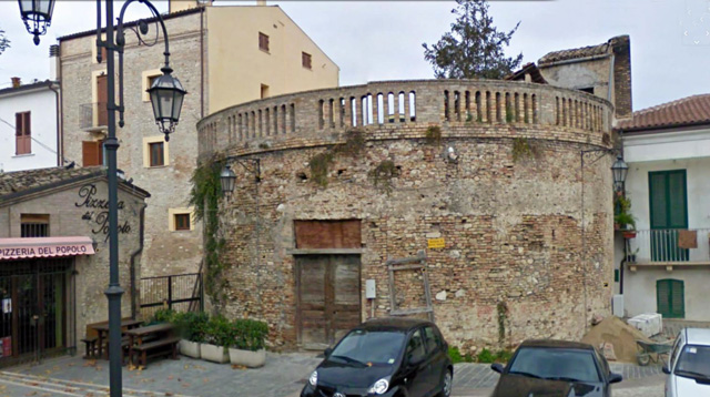 Torrione-Porta-Napoli